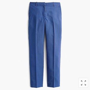 Lovely cigarette pant in foulard jacquard